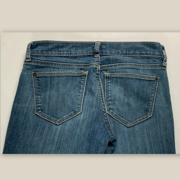 OLD NAVY *The Flirt* Size 2R Blue Denim Stretch Mid-Rise Boot Cut Comfy Jeans - Picture 6 of 6